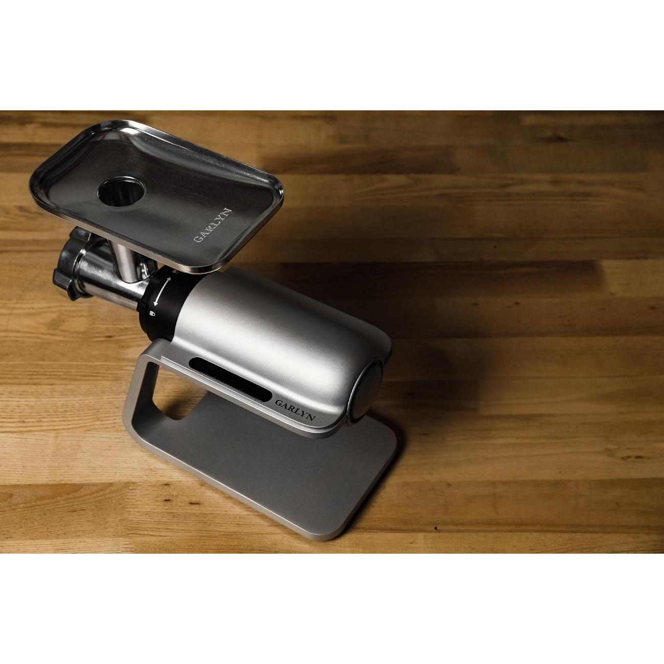 garlyn-nlo-initial-6