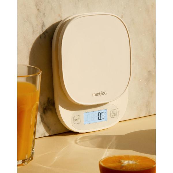 scales-kitchen-from-built-in-accumulator-rombica-mykitchen-eva-2