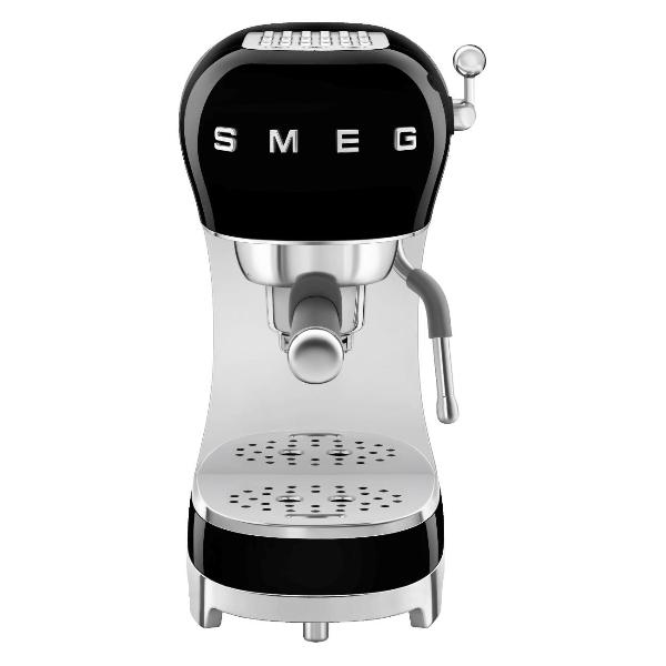 coffee-maker-horn-type-smeg-black-ecf02bleu-3