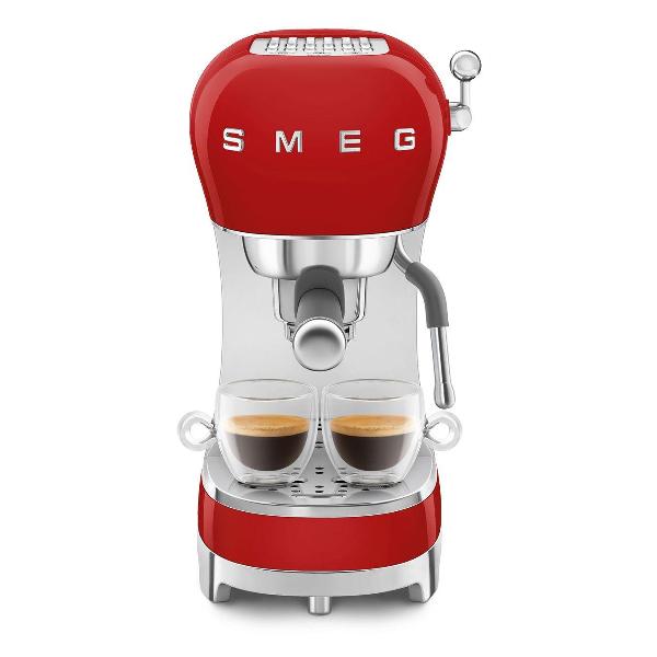 coffee-maker-horn-type-smeg-ecf02rdeu-3