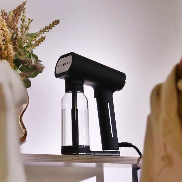 handheld-steamer-steamone-v2-euxl400b-2