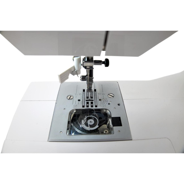 sewing-machine-leader-vs-777e-4