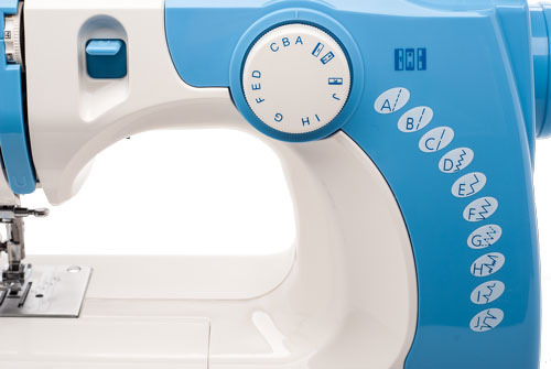 sewing-machine-comfort-15-8