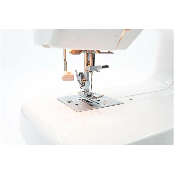 sewing-machine-janome-le30-3