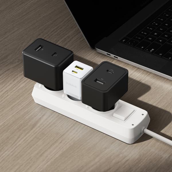 network-charger-baseus-palm-fast-charger-c-u-30w-eu-moon-white-5