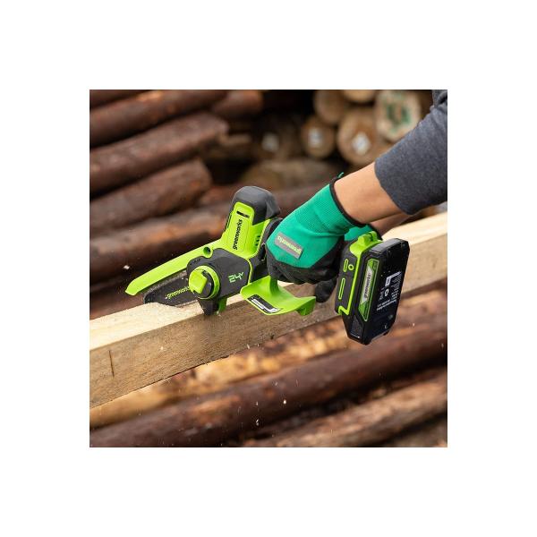 chain-mini-saw-accumulator-greenworks-24v-10cm-c-1khakb-2ah-usb-and-charger-2008207usb2-5