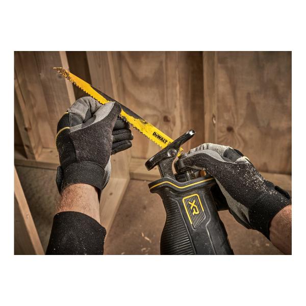 saber-saw-dewalt-dcs382n-xj-5