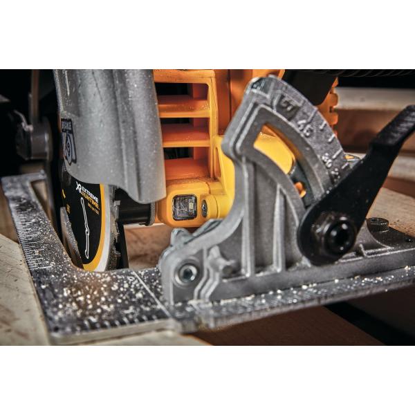 circular-saw-dewalt-18v-xr-flexvolt-advantage-dcs573nt-xj-3
