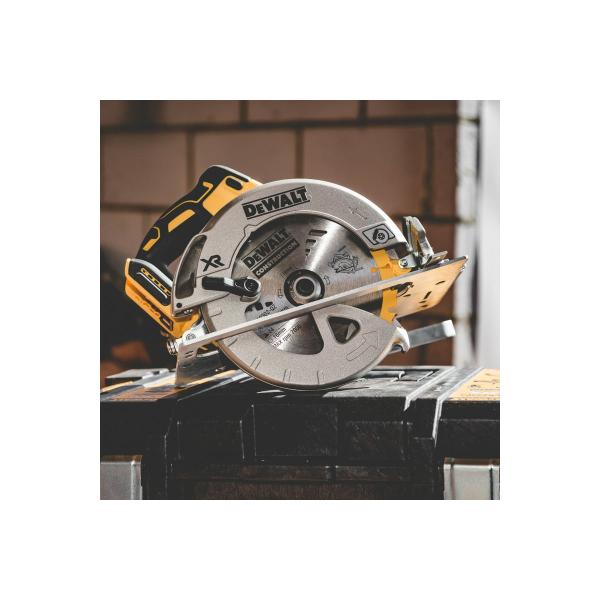circular-saw-dewalt-18v-xr-dcs570n-4