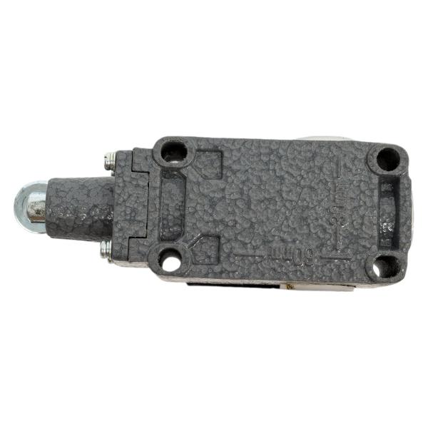 end-breaker-ooo-etk-vp-15k-21b-221-54-u2-8-ut000001906-4
