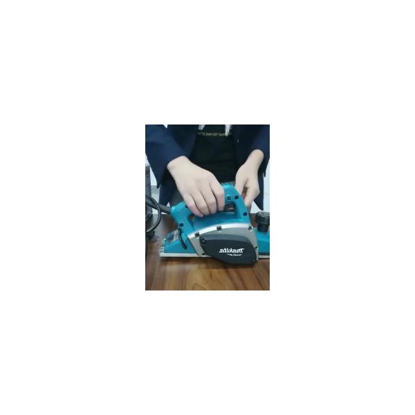plane-makita-500w-16000rpm-width-82mm-depth-1.0mm-m1902b-2