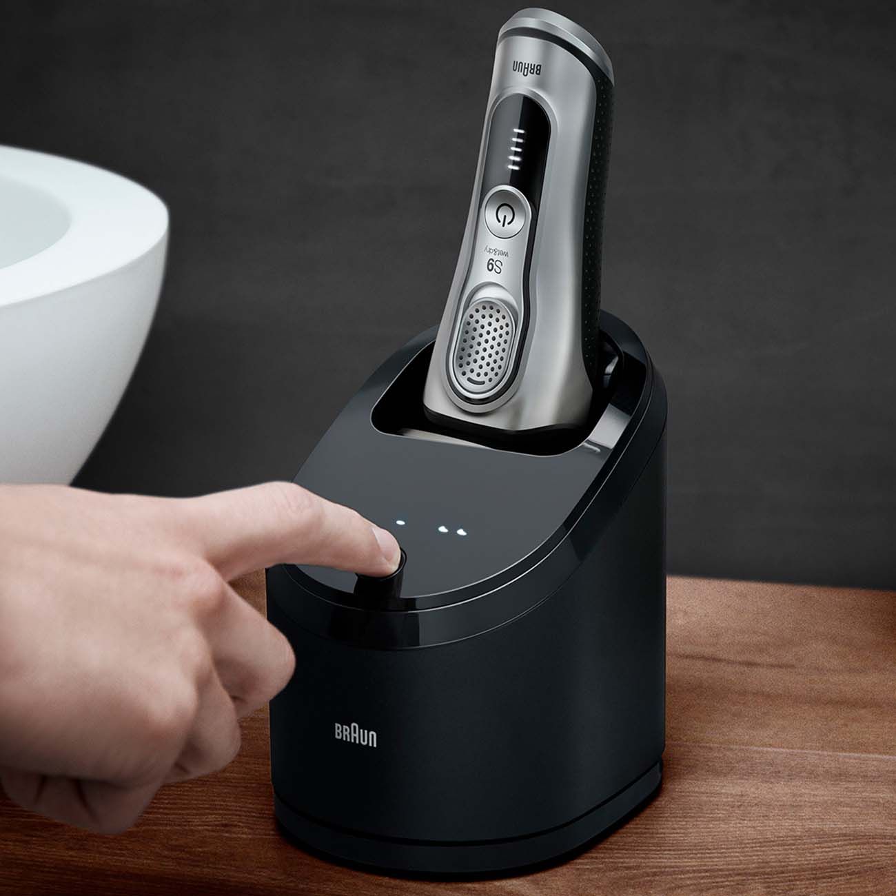 cleaning-agent-electric-razors-braun-ccr-2-8