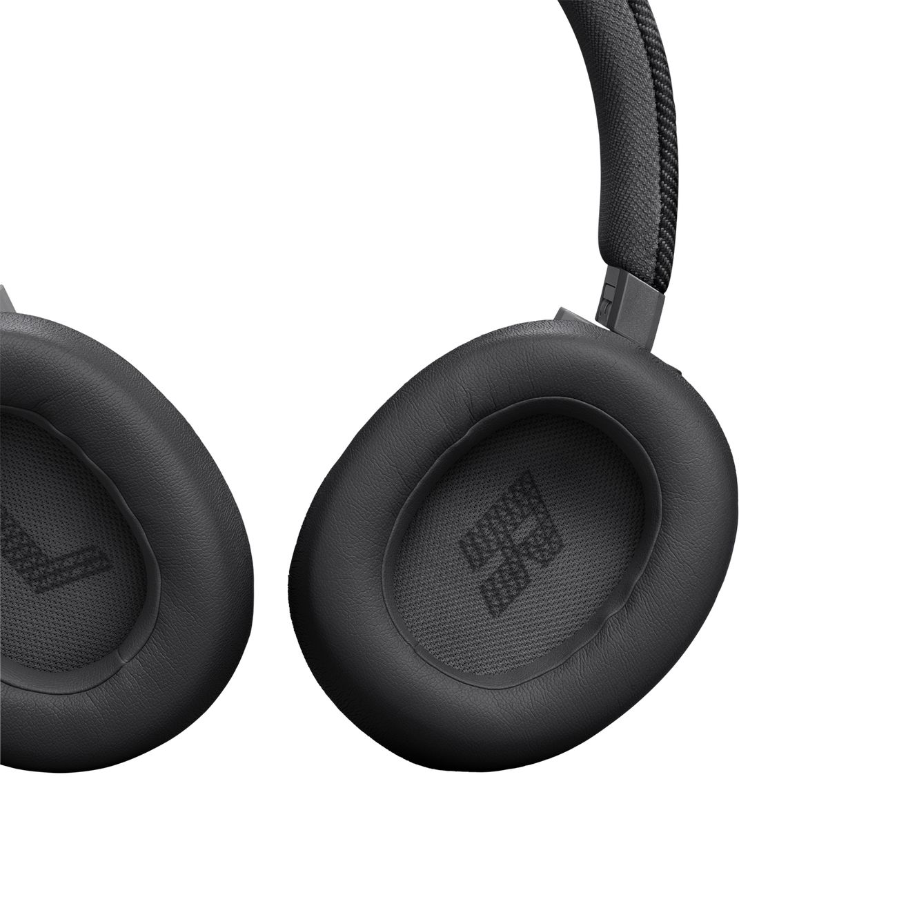 overhead-bluetooth-headphones-jbl-live-770nc-black-jbllive770ncblk-9