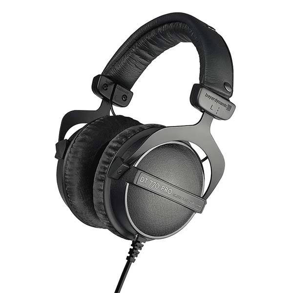 overhead-headphones-beyerdynamic-dt-770-pro-80ohm-black-edition