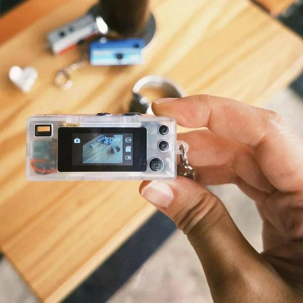 digital-chamber-keychain-kodak-charmera-1987-5