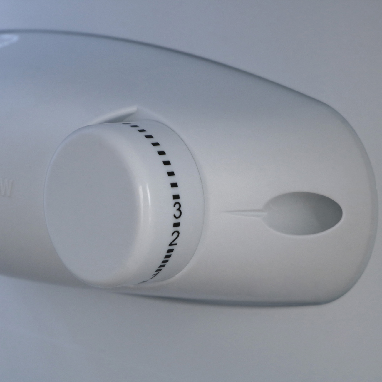 refrigerator-hi-htdn011950rw-4