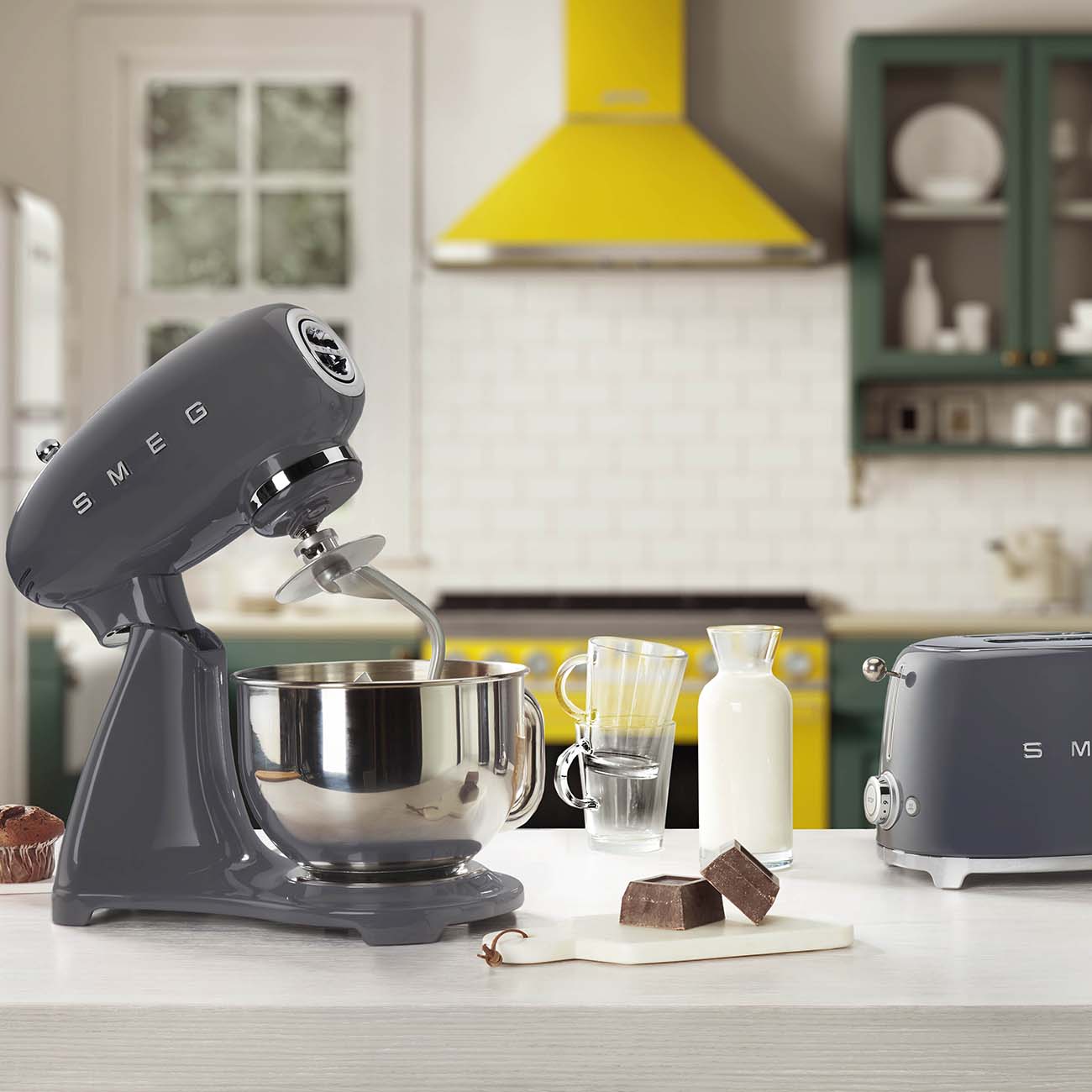 planetary-mixer-smeg-smf03greu-4