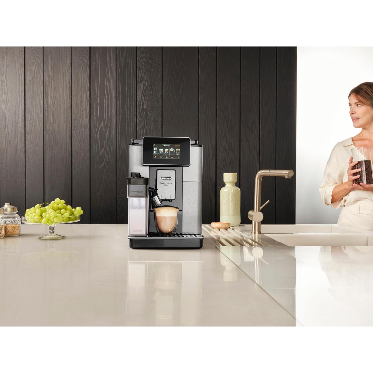 automatic-coffee-machine-delonghi-ecam610.55.sb-8