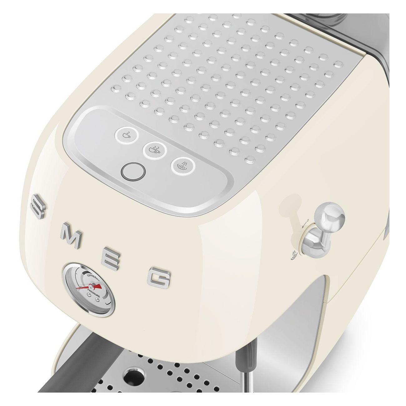 horn-type-coffee-maker-smeg-ecf03creu-5
