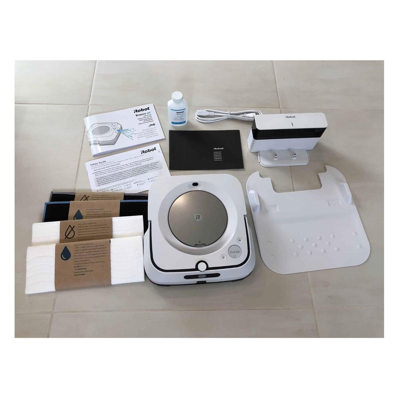 robot-vacuum-cleaner-irobot-braava-jet-m6-3