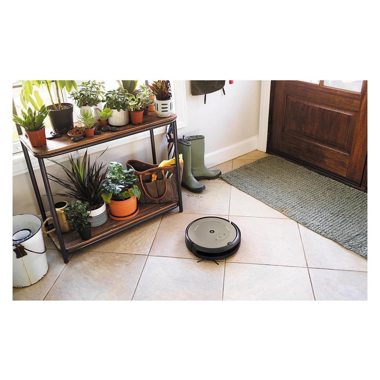 robot-vacuum-cleaner-irobot-roomba-i1-10