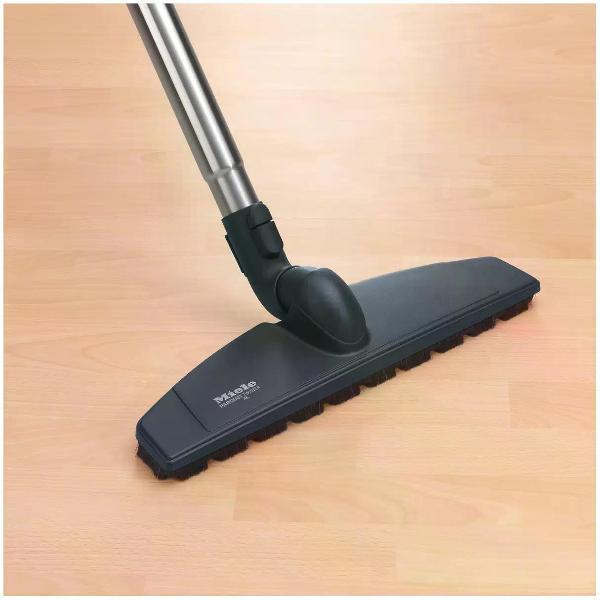 vacuum-cleaner-floor-miele-complete-c3-parquet-celebration-powerline-sgsa3-6