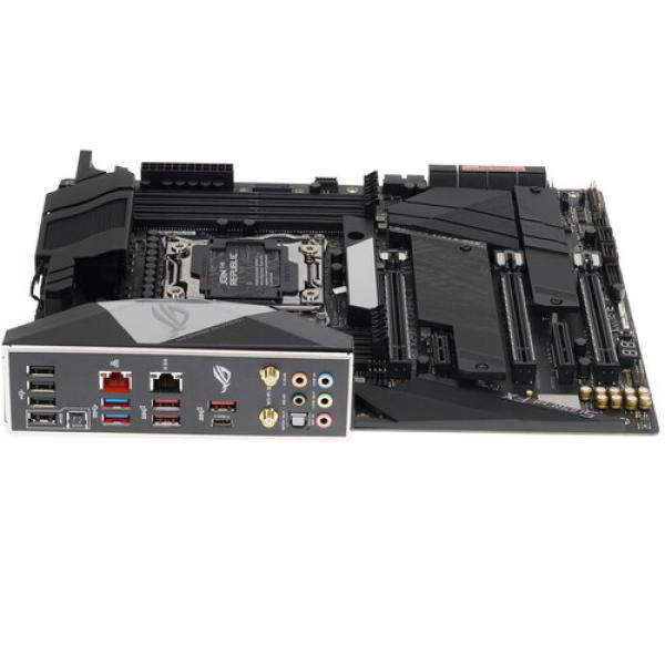 motherboard-asus-rog-strix-x-299-e-gaming-ii-4