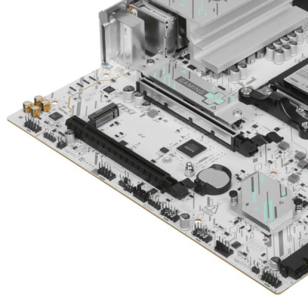 motherboard-msi-b840m-gaming-plus-wifi-6-e-4
