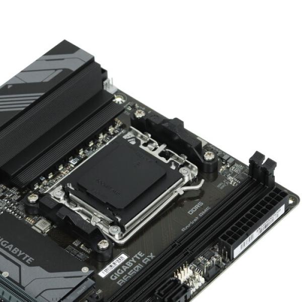 motherboard-gigabyte-b-650-i-ax-4
