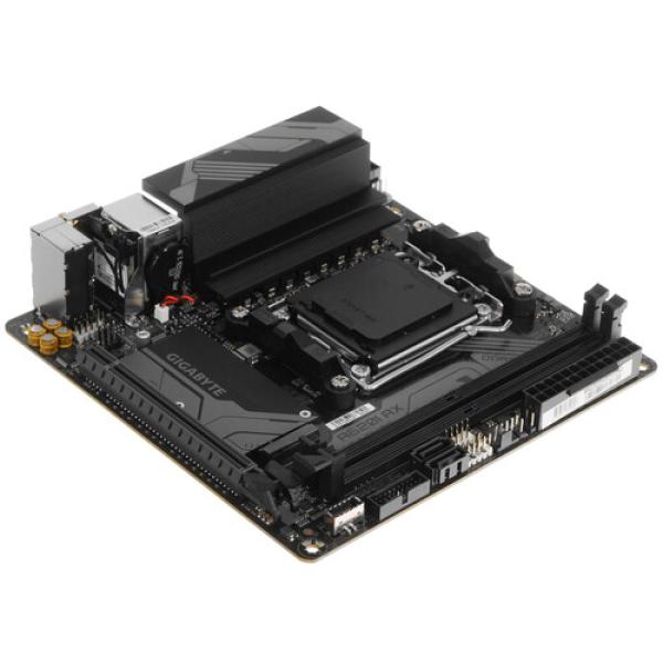 motherboard-gigabyte-620-i-ax-4