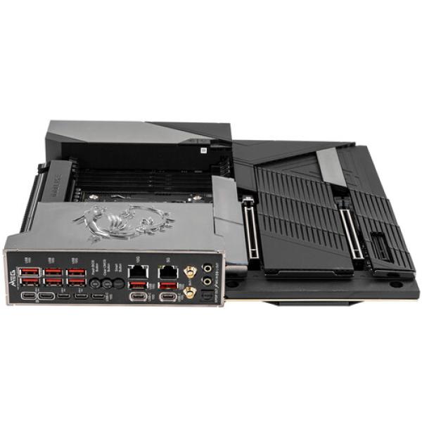 motherboard-msi-meg-x-870-e-godlike-4
