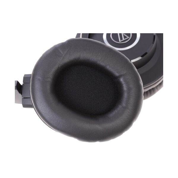 wired-headphones-audio-technica-ath-m-40-x-black-2016-4