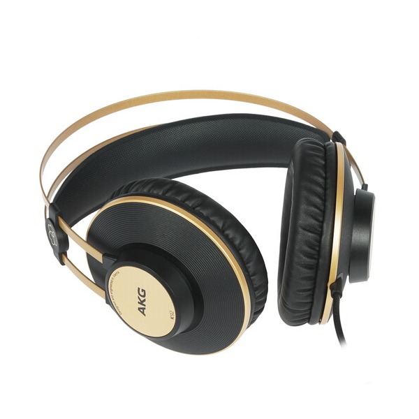 wired-headphones-akg-k-92-black-2016-1