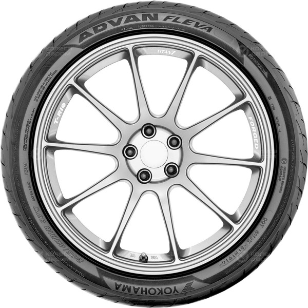 tire-yokohama-advan-fleva-v-701-265-30-r-19-93w-3