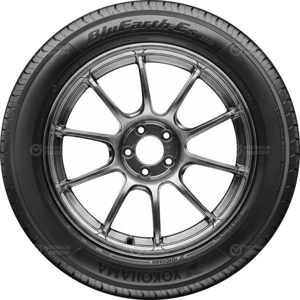 tire-yokohama-bluearth-es-es32a-235-45-r-17-97v-3