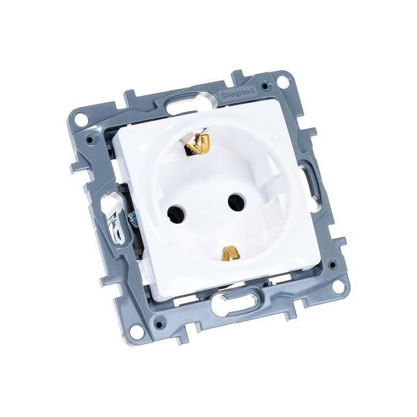 legrand-1-m-sp-etika-2k-z-16-a-s-zazemleniem-vintovye-zazhimy-belyj-leg-672221