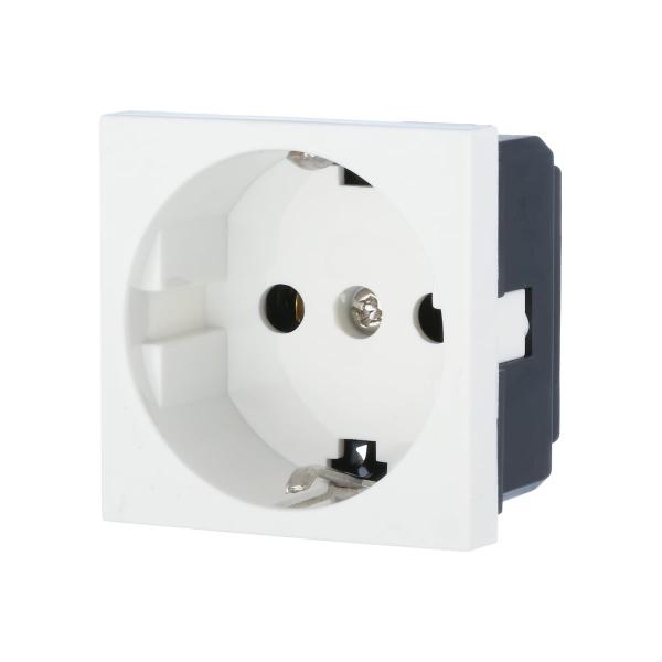 lk-studio-s-zazemlyayuschim-kontaktom-bez-shtorok-belyj-lk45-851304-1