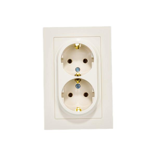 schneider-electric-atlasdesign-s-zazemleniem-16a-bezhevyj-atn000224