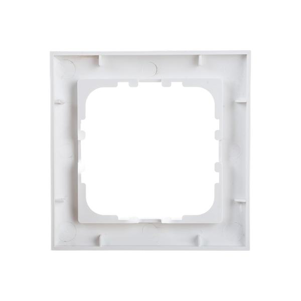 lk-studio-belyj-864104-1-3