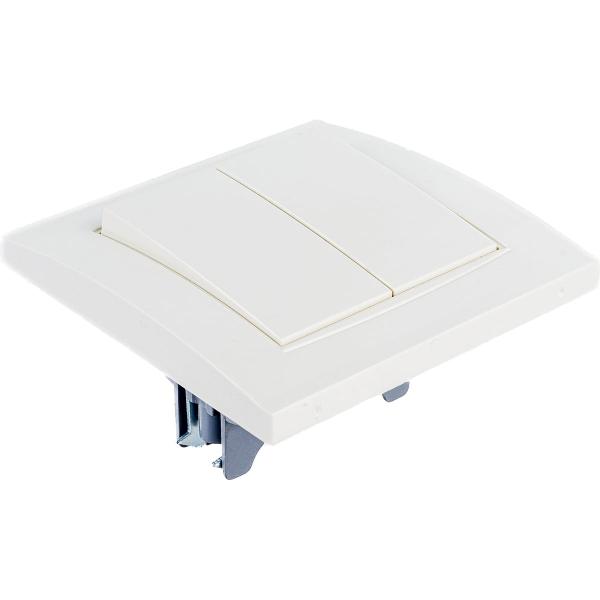 universal-brilliant-7948622-4