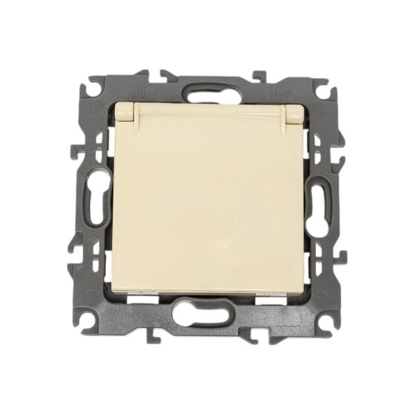 era-12-2103-02-2p-e-schuko-so-shtorkami-s-kryshkoj-16a-250v-ip20-slonovaya-kost-b0014694