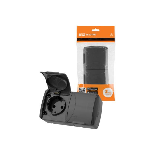 tdm-dvojnaya-2p-3-otkrytoj-ustanovki-ip54-16a-s-kryshkoj-grey-seliger-sq1818-0114