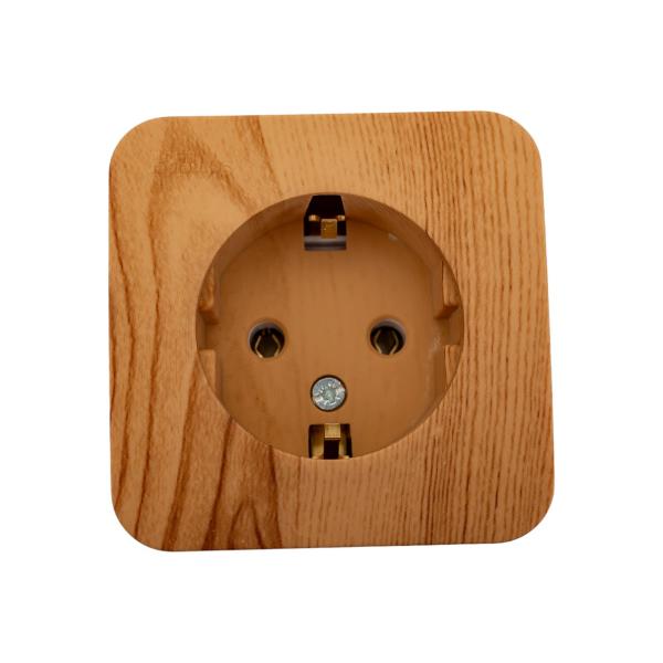 schneider-electric-blanca-otkrytoj-ustanovki-s-zazemleniem-bez-shtorok-yasen-blnra010115